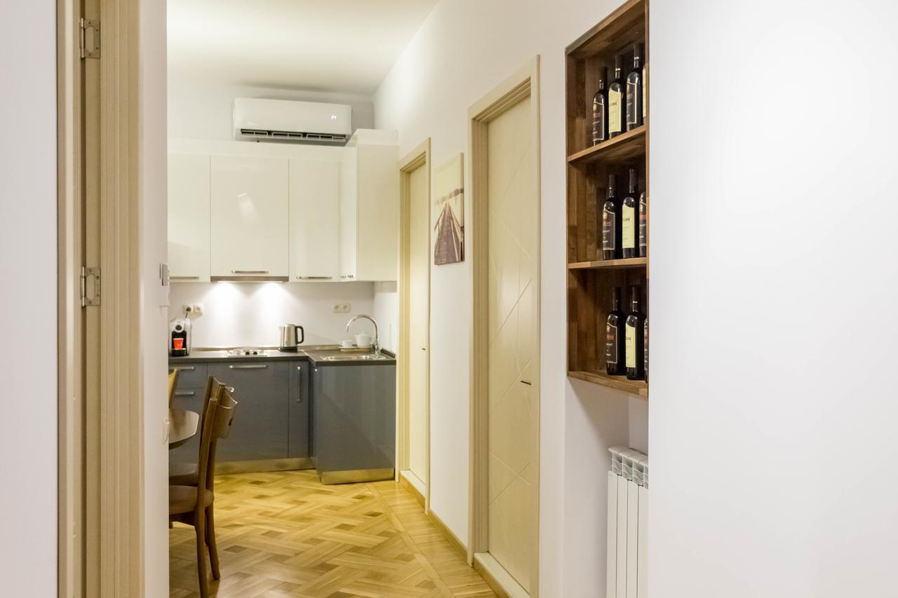 Luxury 3 Bedroom Apartment By Freedom Square City Center Tbilisi Buitenkant foto