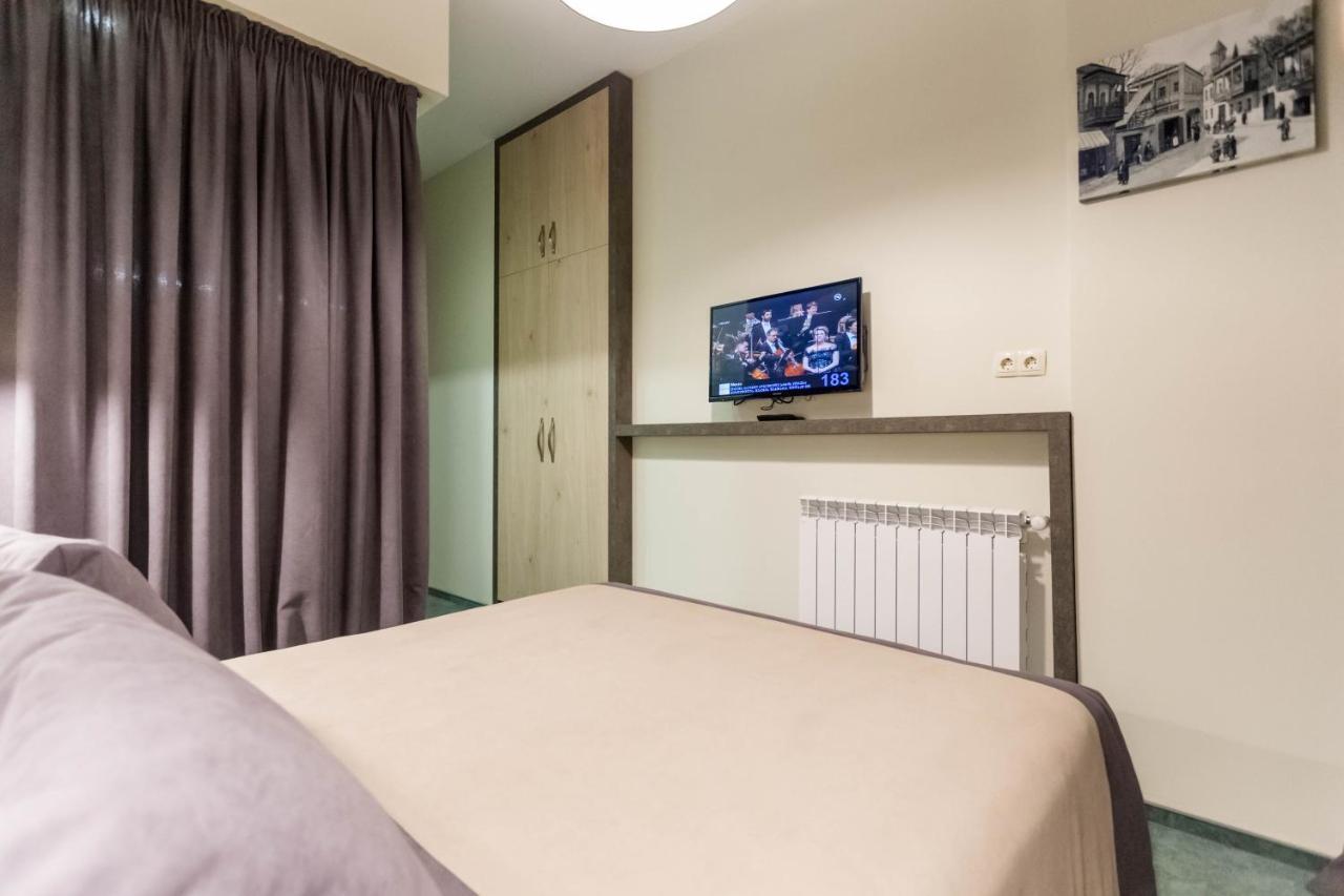 Luxury 3 Bedroom Apartment By Freedom Square City Center Tbilisi Buitenkant foto