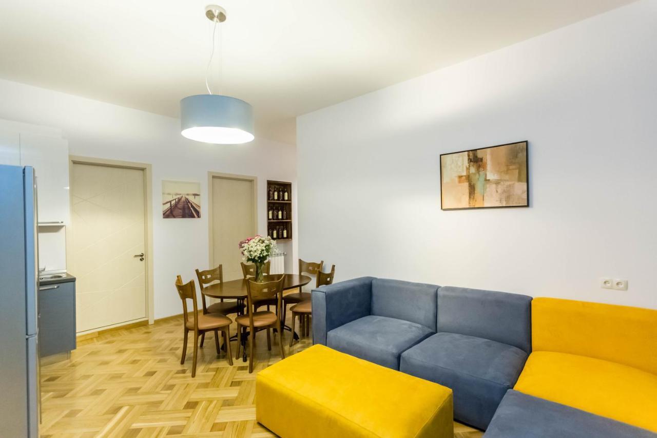 Luxury 3 Bedroom Apartment By Freedom Square City Center Tbilisi Buitenkant foto