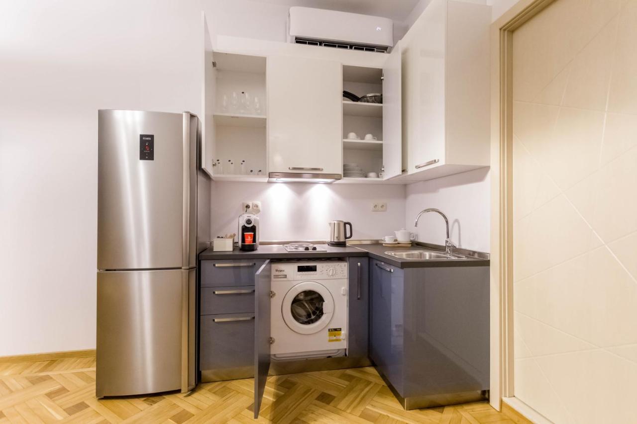 Luxury 3 Bedroom Apartment By Freedom Square City Center Tbilisi Buitenkant foto