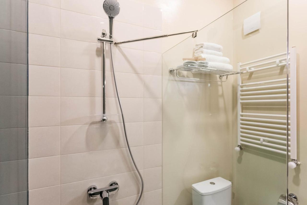 Luxury 3 Bedroom Apartment By Freedom Square City Center Tbilisi Buitenkant foto