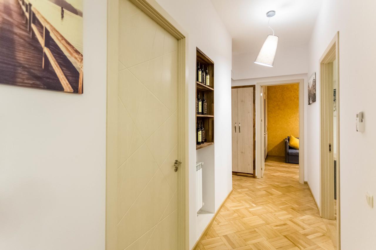 Luxury 3 Bedroom Apartment By Freedom Square City Center Tbilisi Buitenkant foto