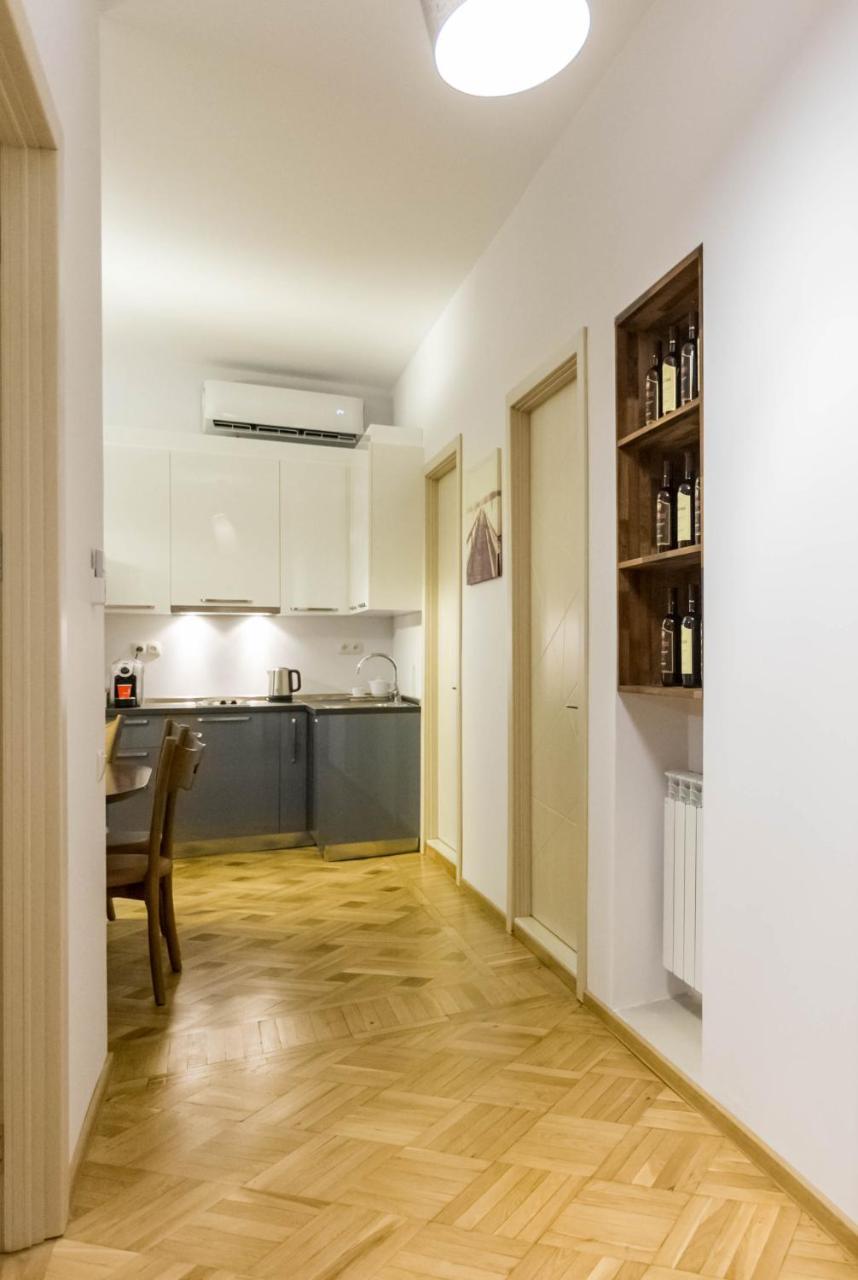Luxury 3 Bedroom Apartment By Freedom Square City Center Tbilisi Buitenkant foto