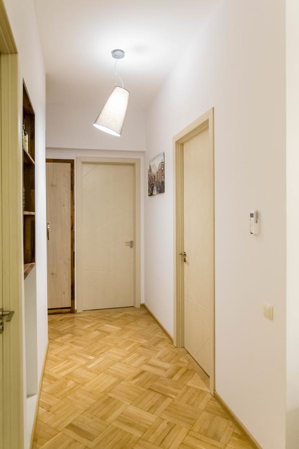 Luxury 3 Bedroom Apartment By Freedom Square City Center Tbilisi Buitenkant foto